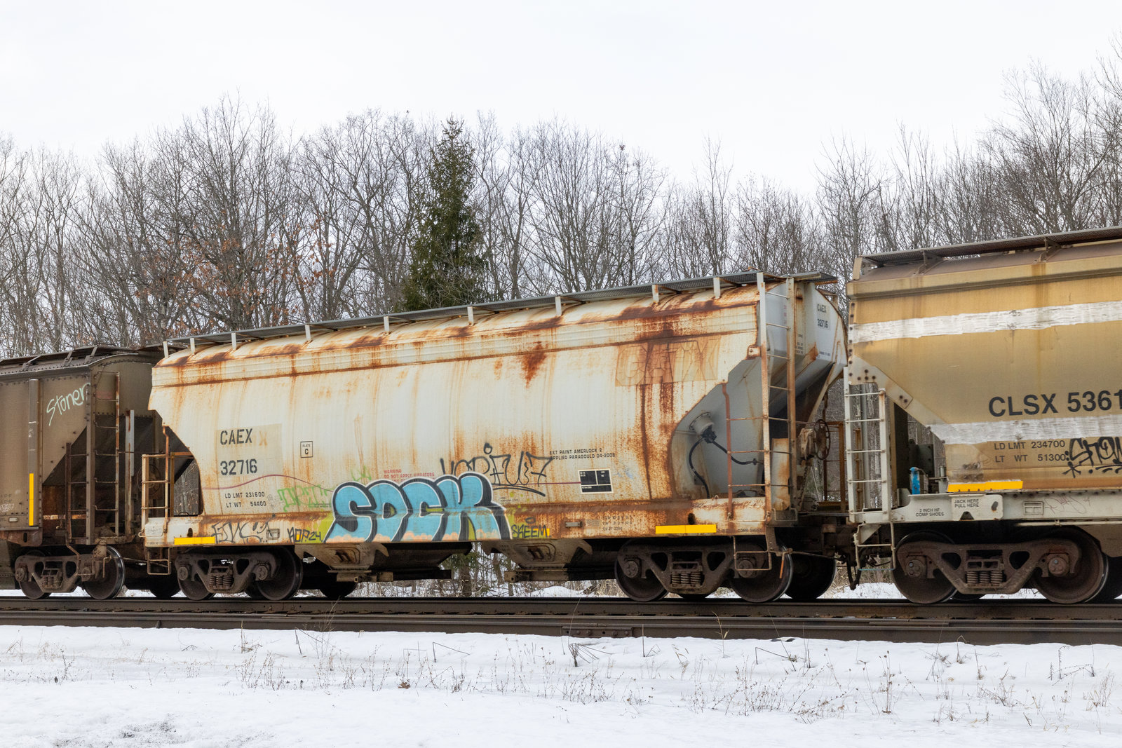 CAEX 32716