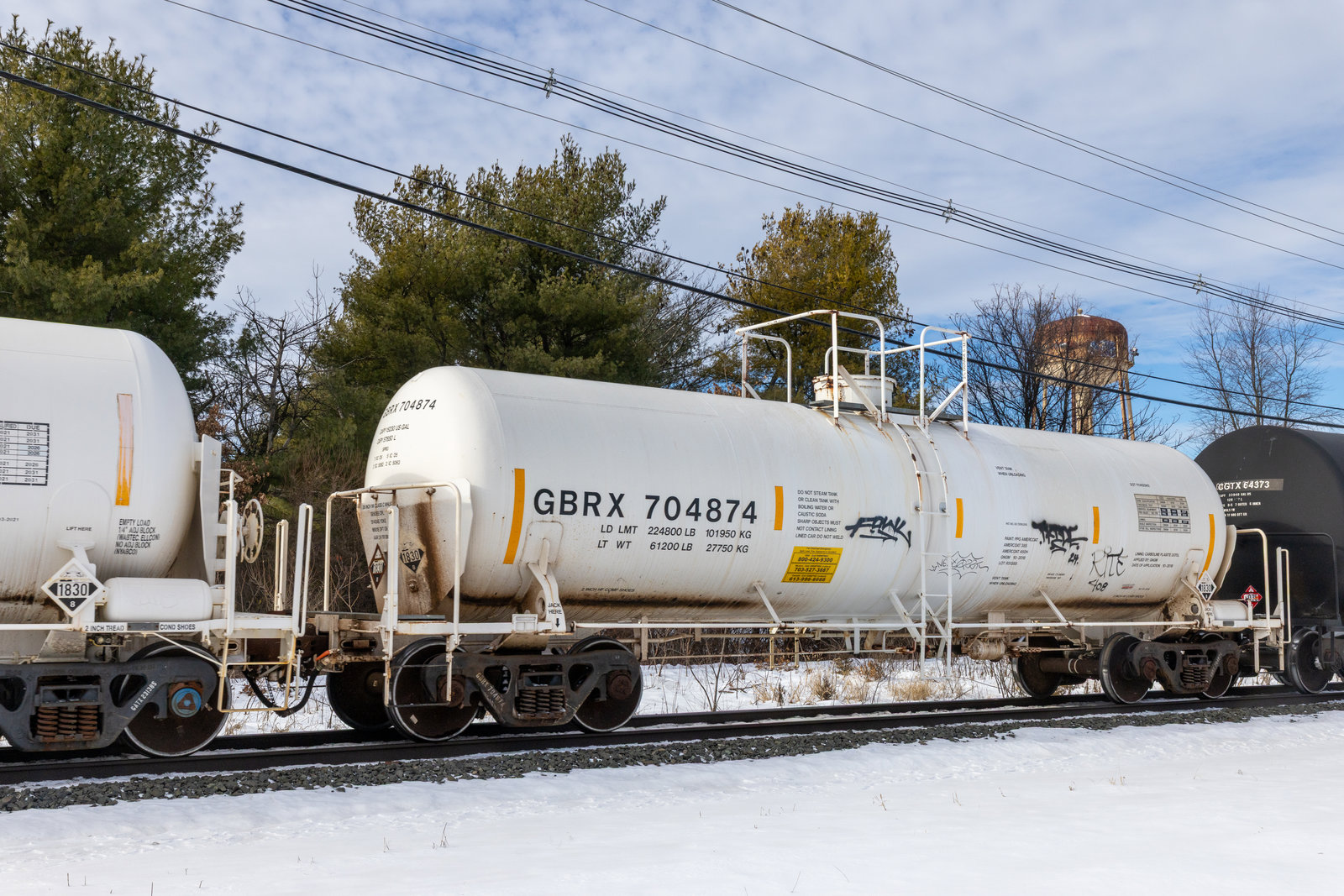 GBRX 704874