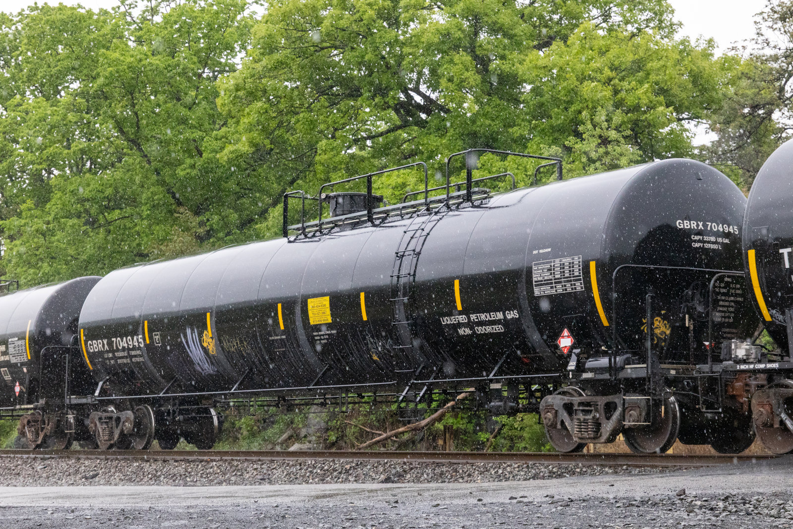 GBRX 704945