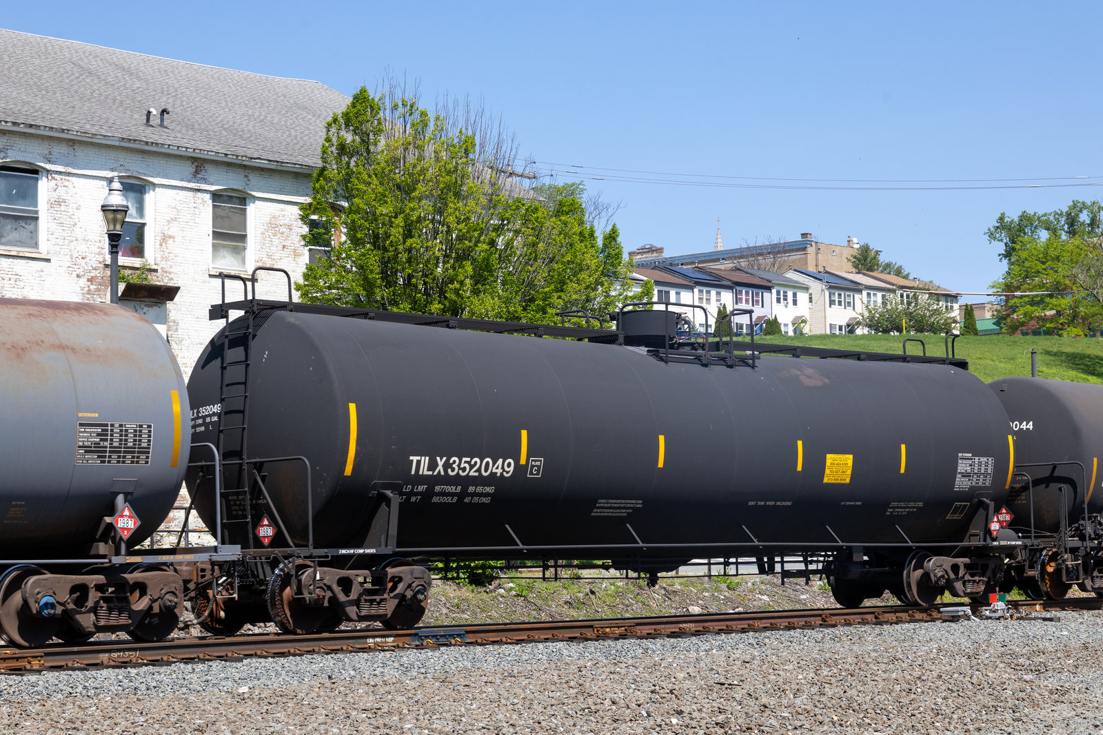 TILX 352049
