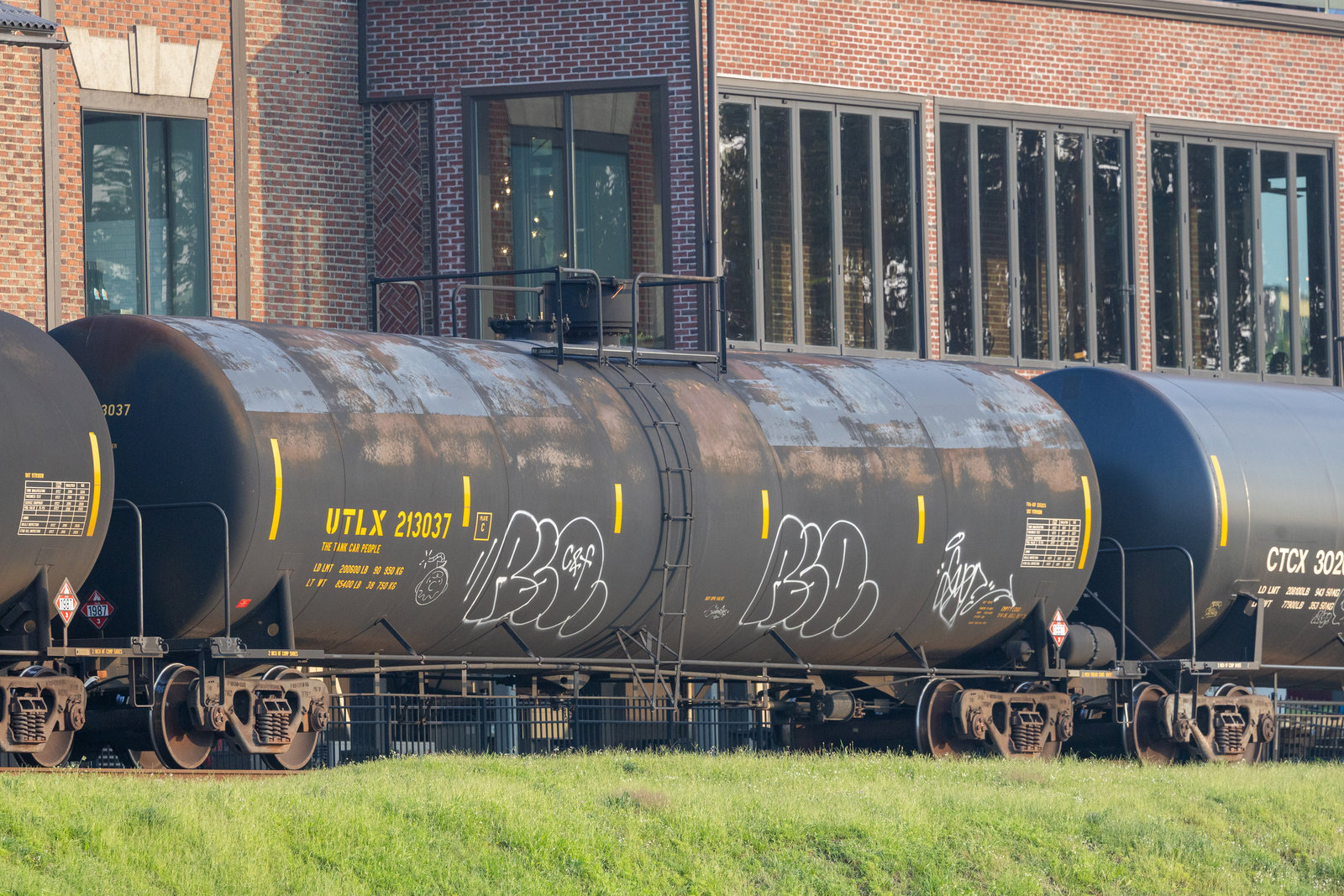 UTLX 213037