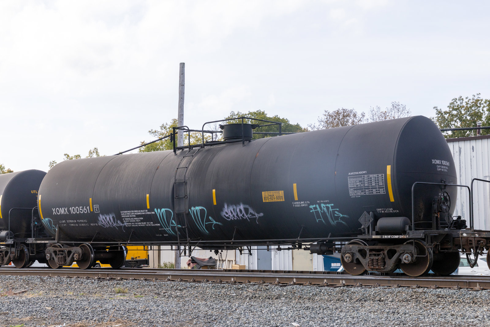 XOMX 100561