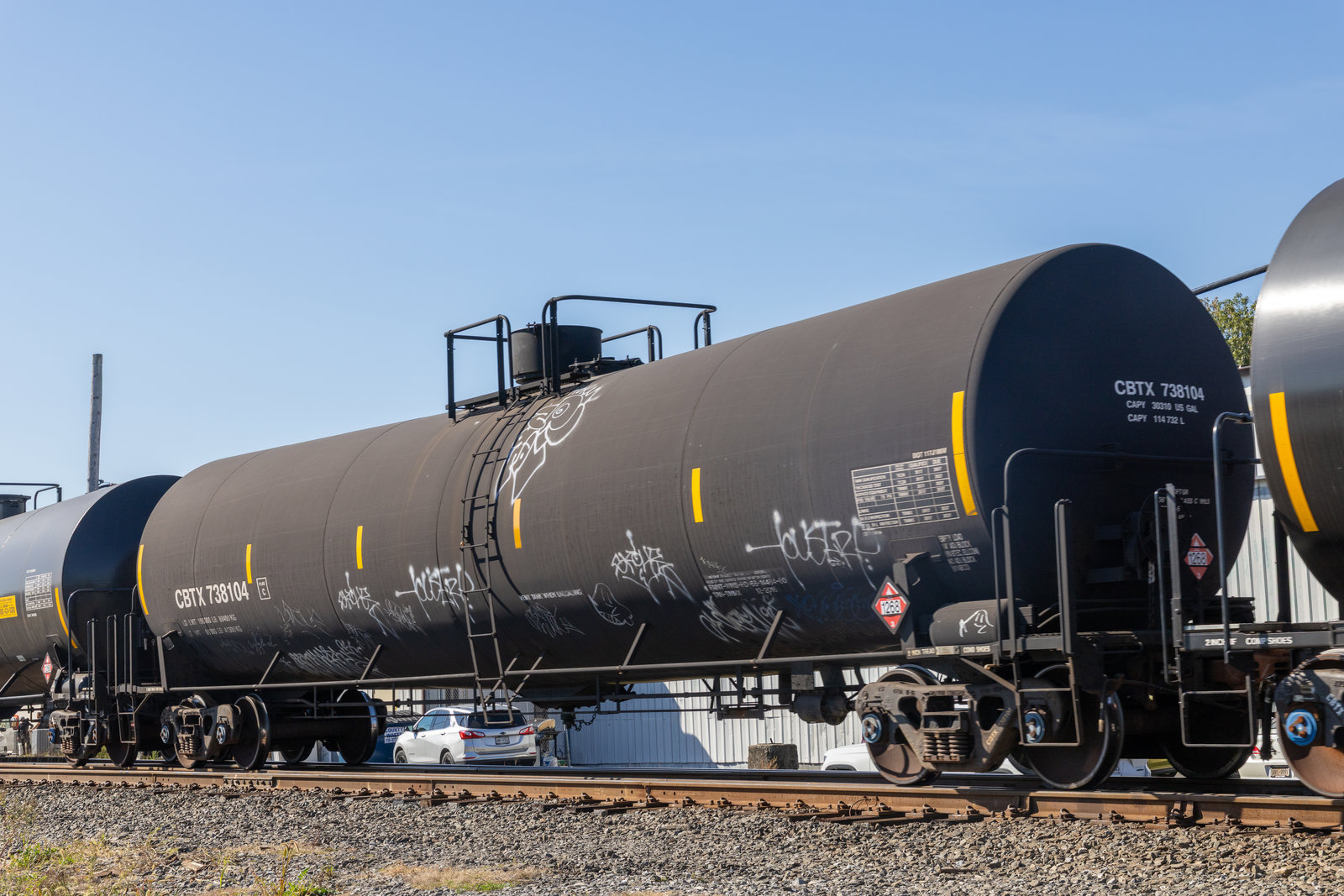 CBTX 738104
