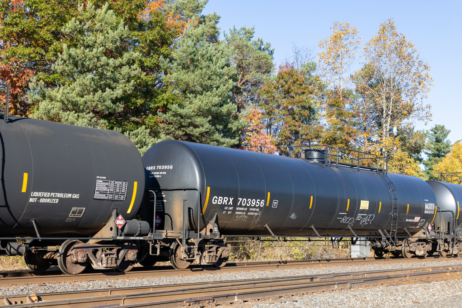 GBRX 703956