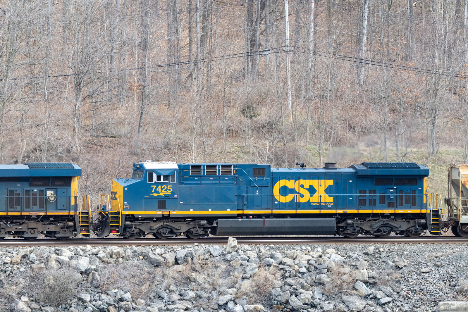 CSXT 7425