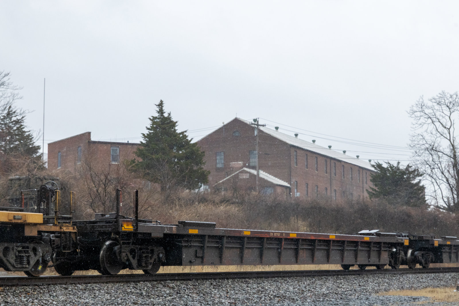CN 677107B