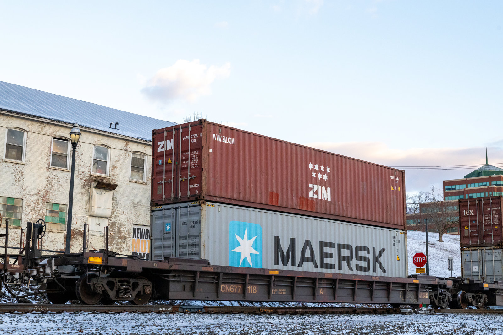 CN 677118A