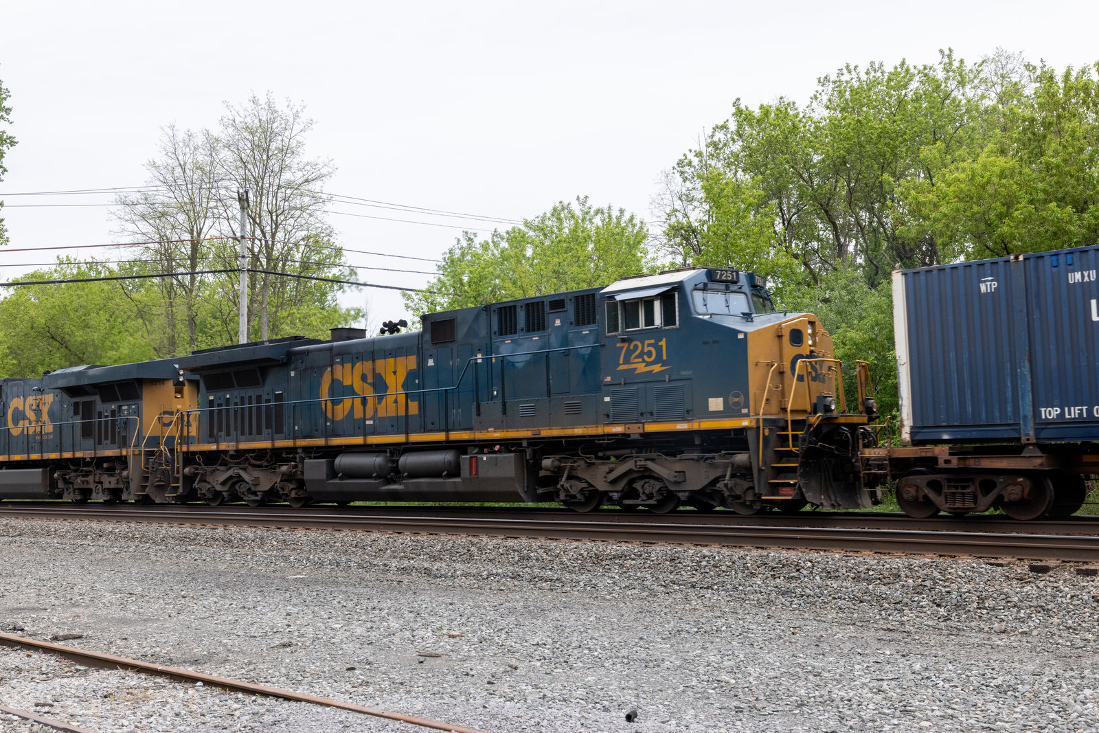 CSXT 7251