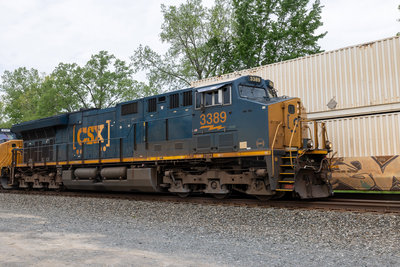 CSXT 3389