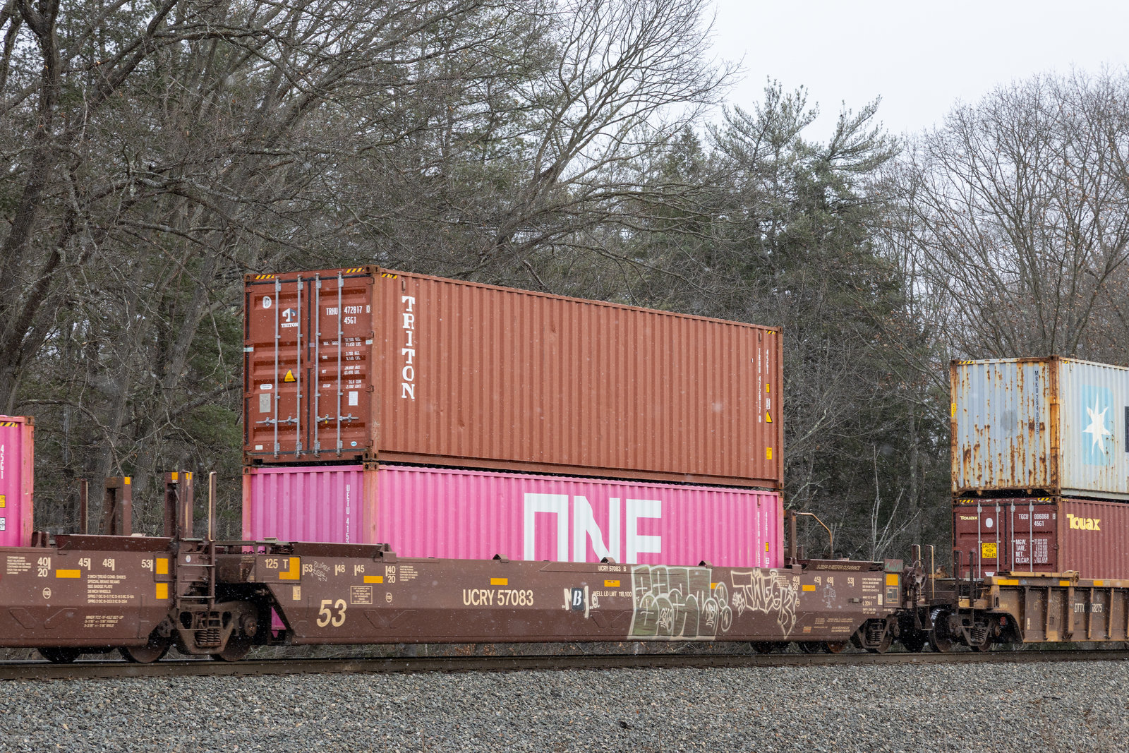 UCRY 57083B