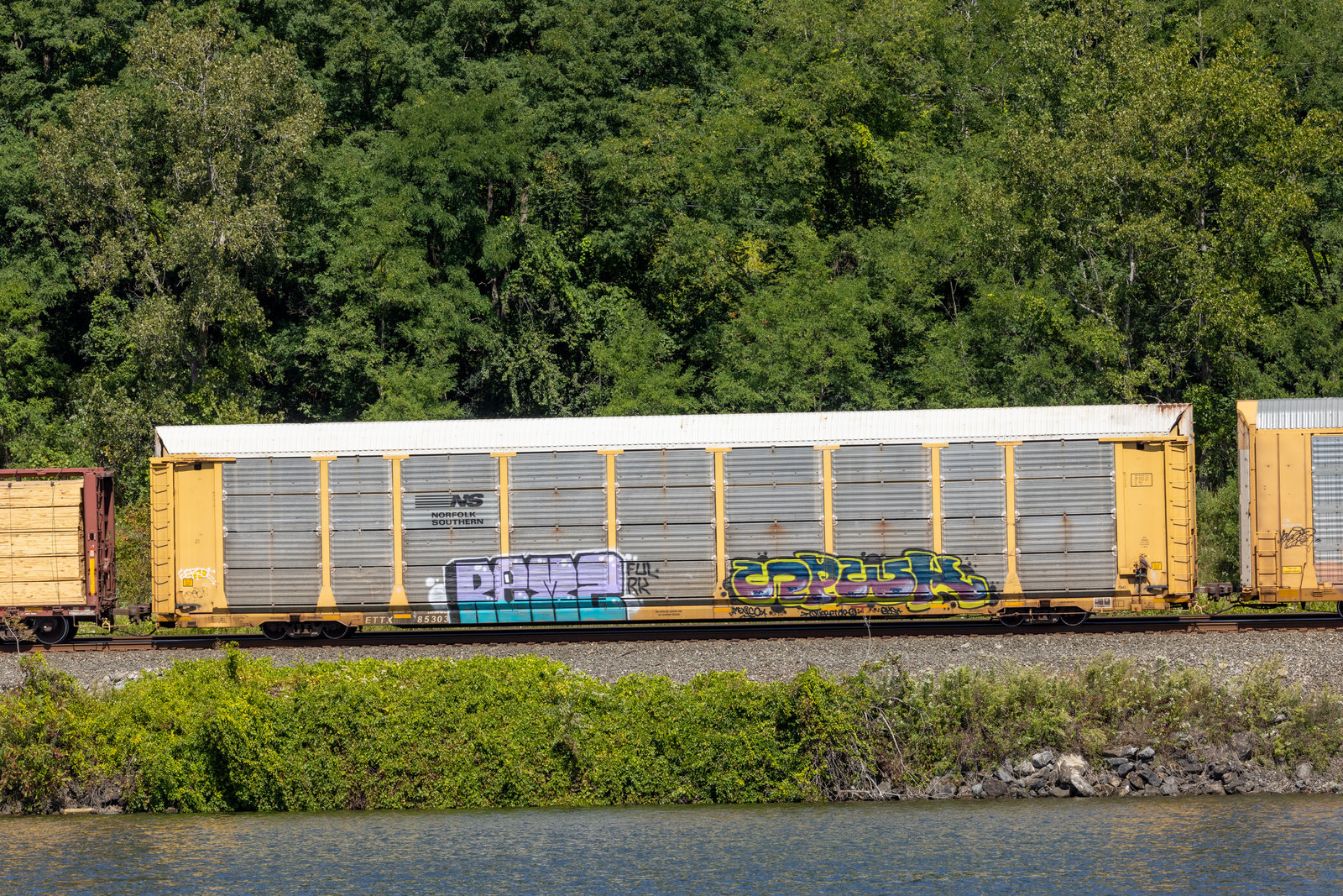 ETTX 853033