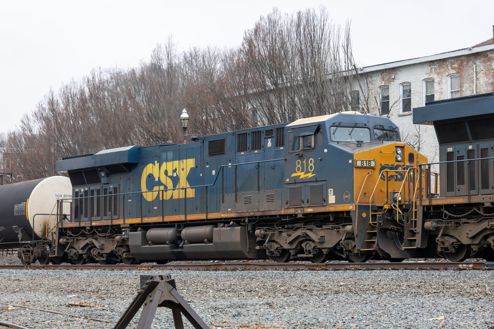 CSXT 818