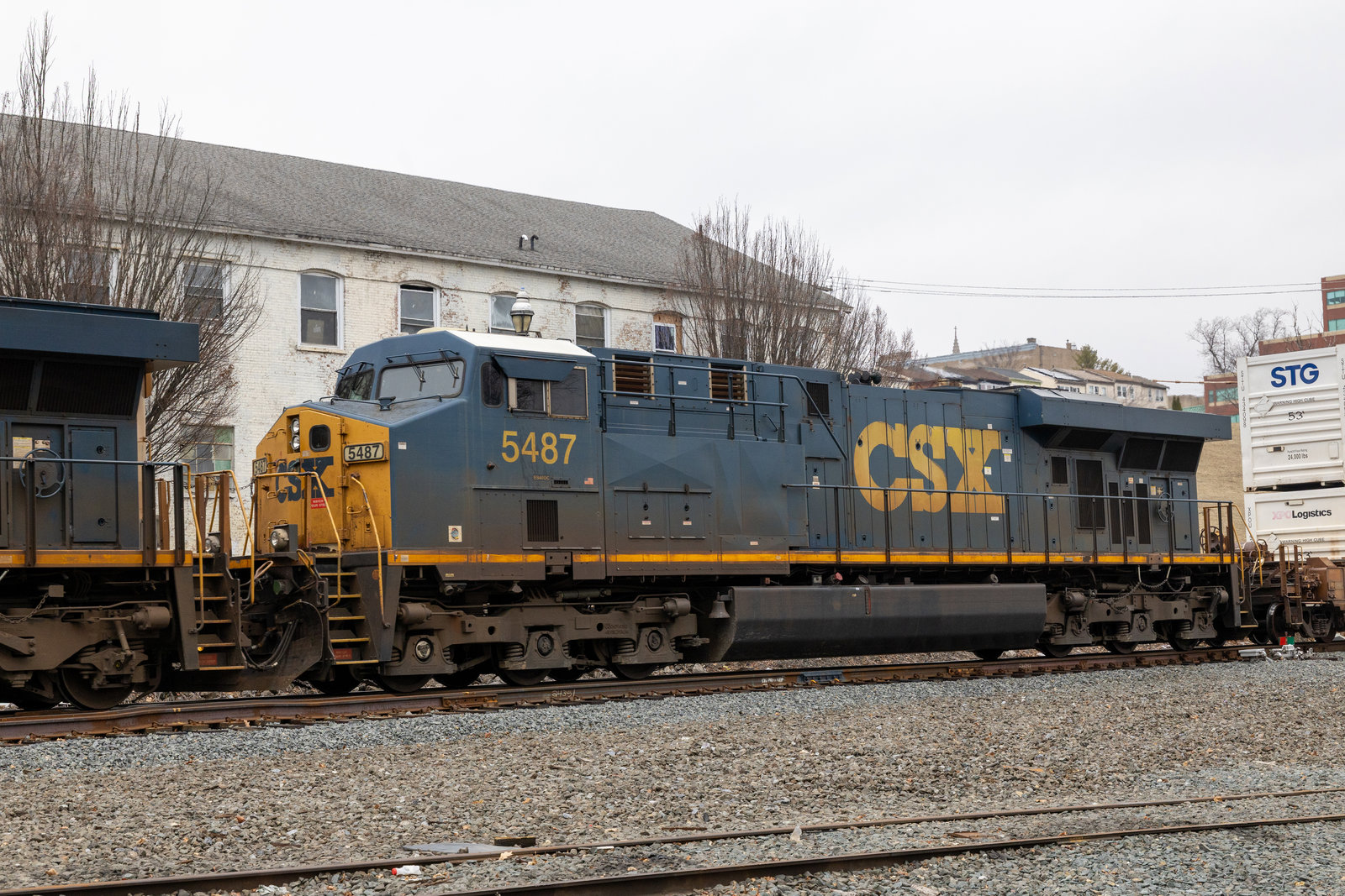 CSXT 5487