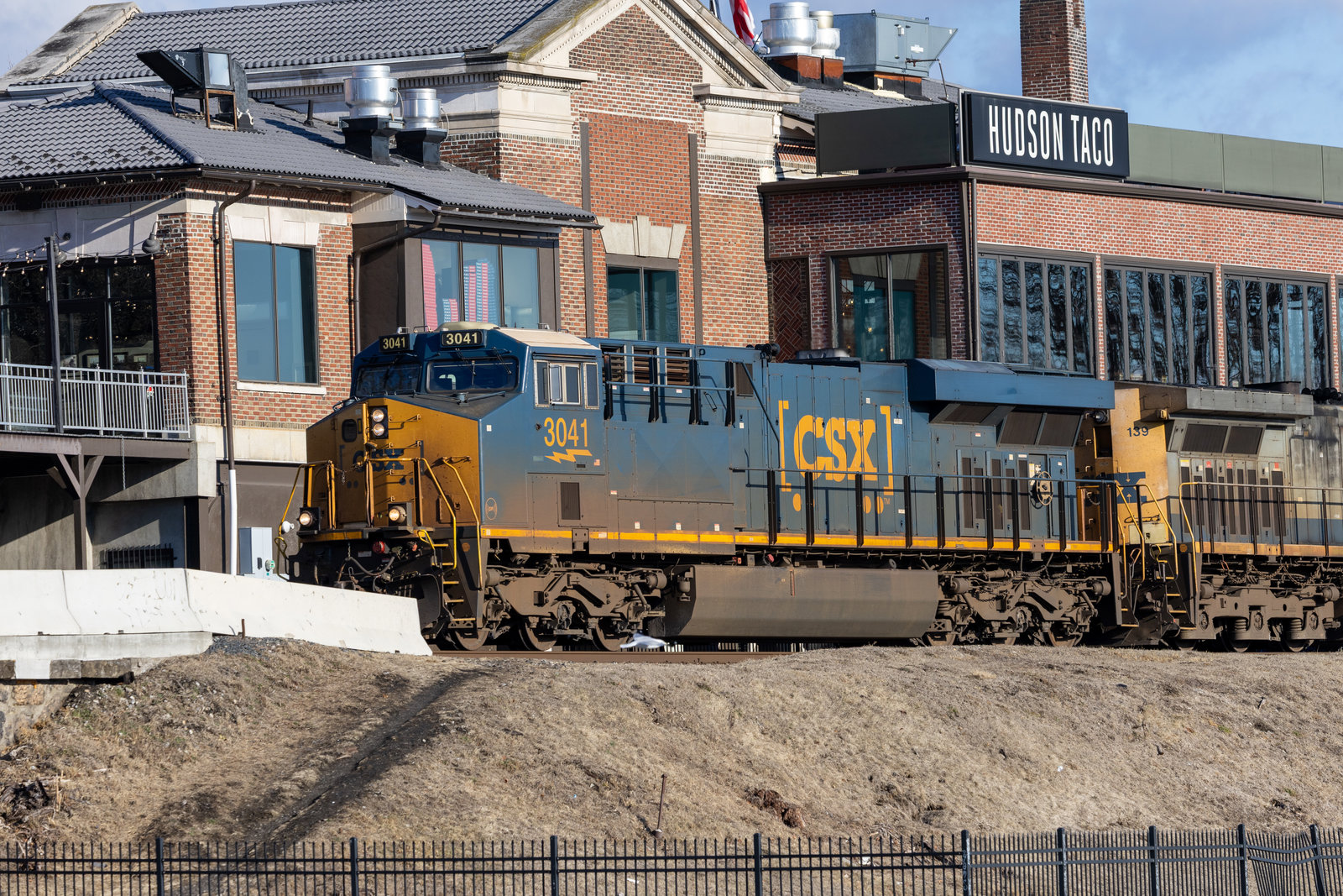 CSXT 3041