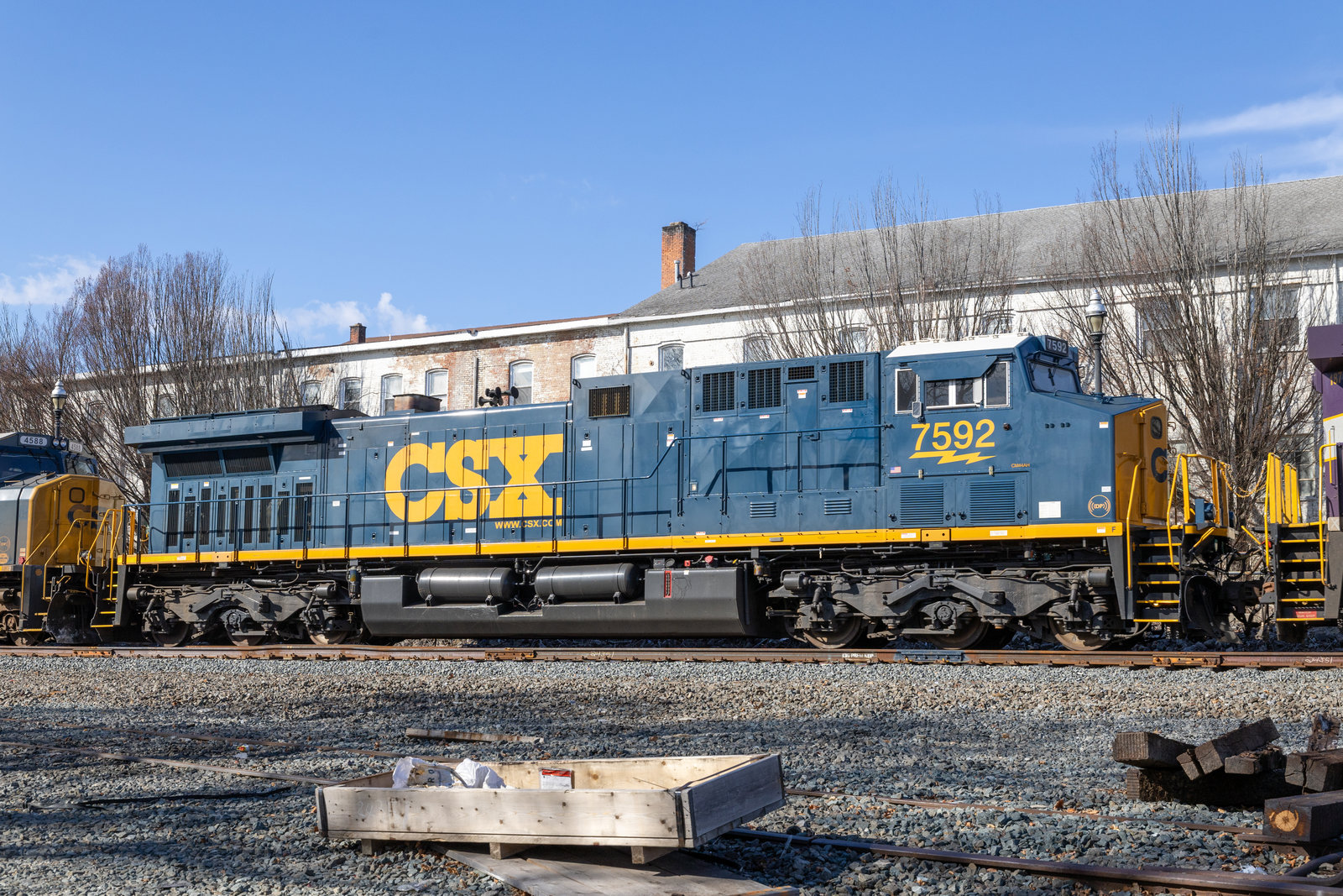 CSXT 7592