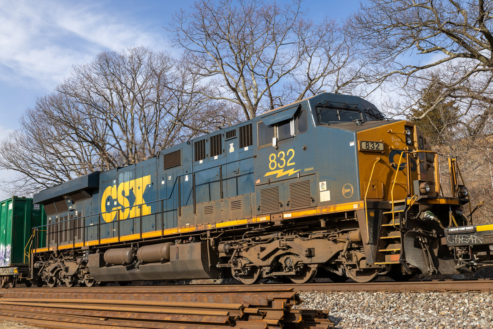 CSXT 832