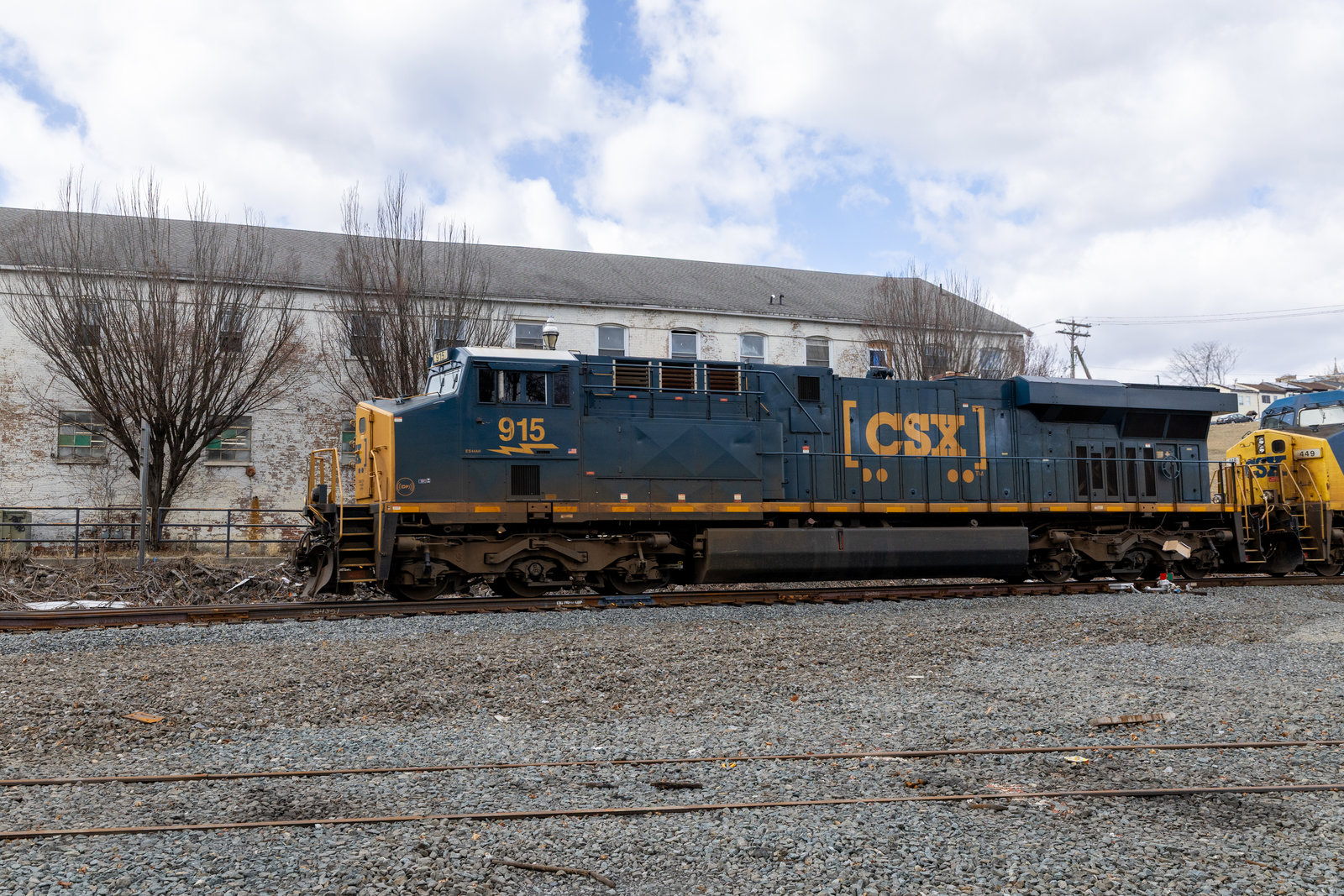 CSXT 915