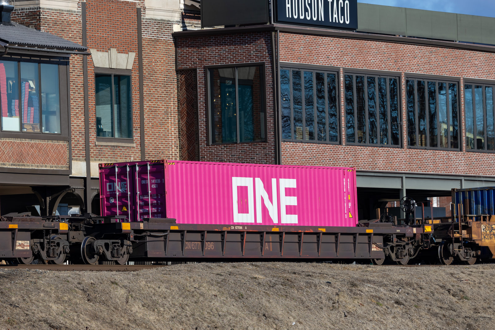 CN 677096A