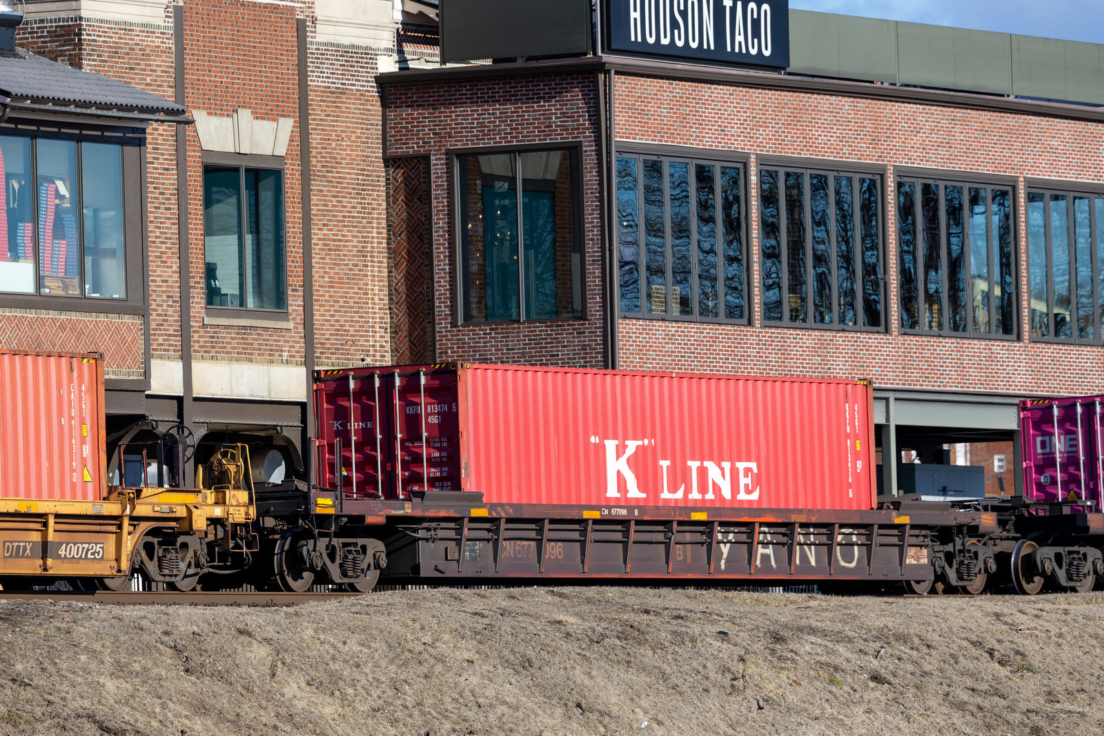 CN 677096B