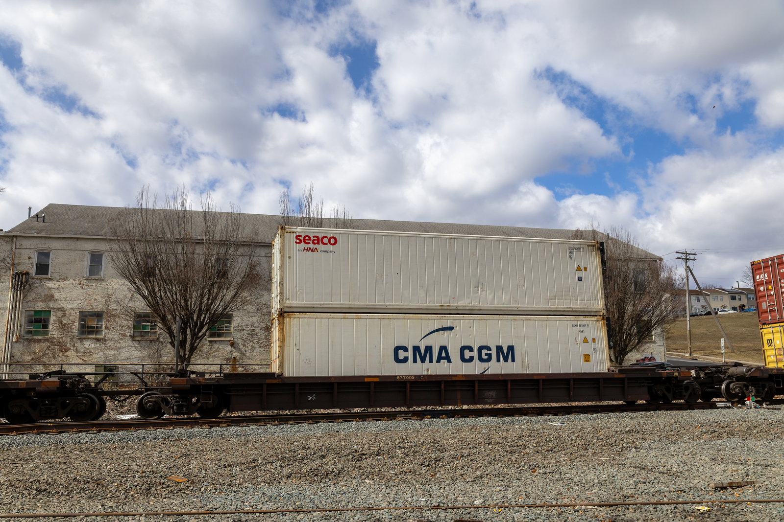 CN 677005D