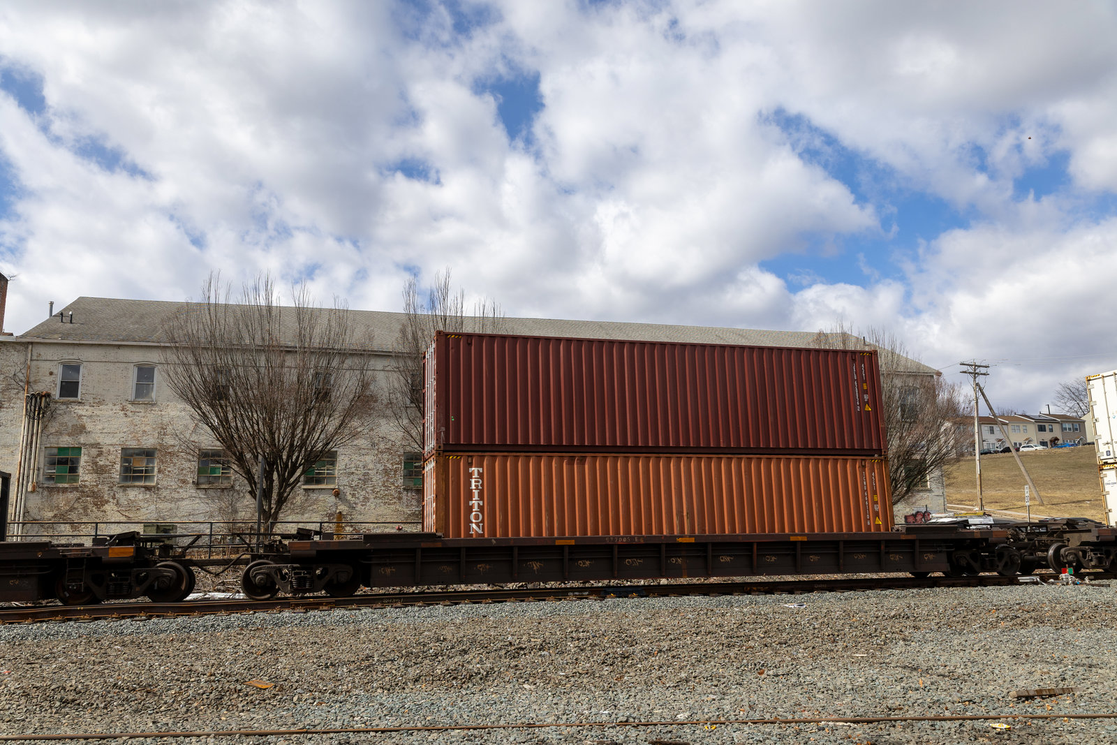 CN 677005E